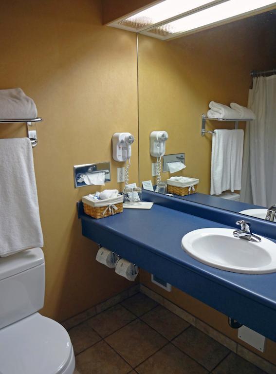 Beach Gardens Resort&Marina Powell River Zimmer foto