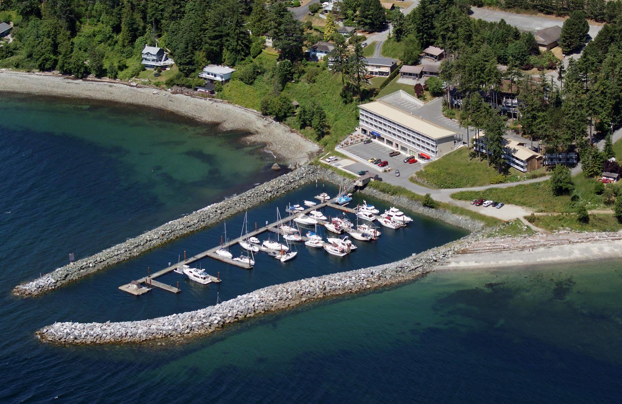 Beach Gardens Resort&Marina Powell River Exterior foto