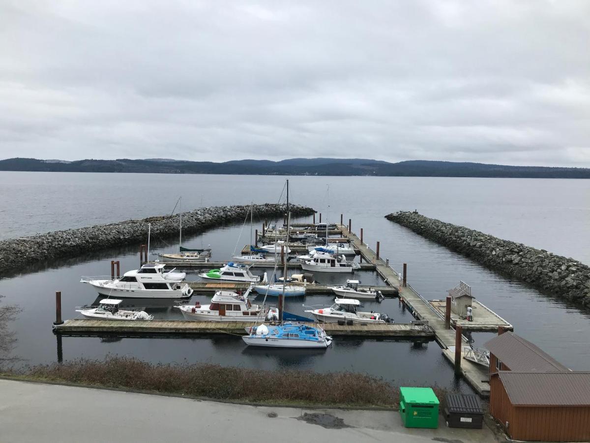Beach Gardens Resort&Marina Powell River Exterior foto