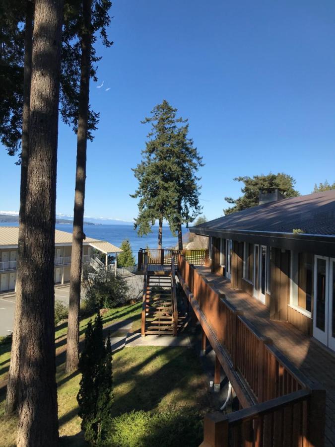 Beach Gardens Resort&Marina Powell River Exterior foto